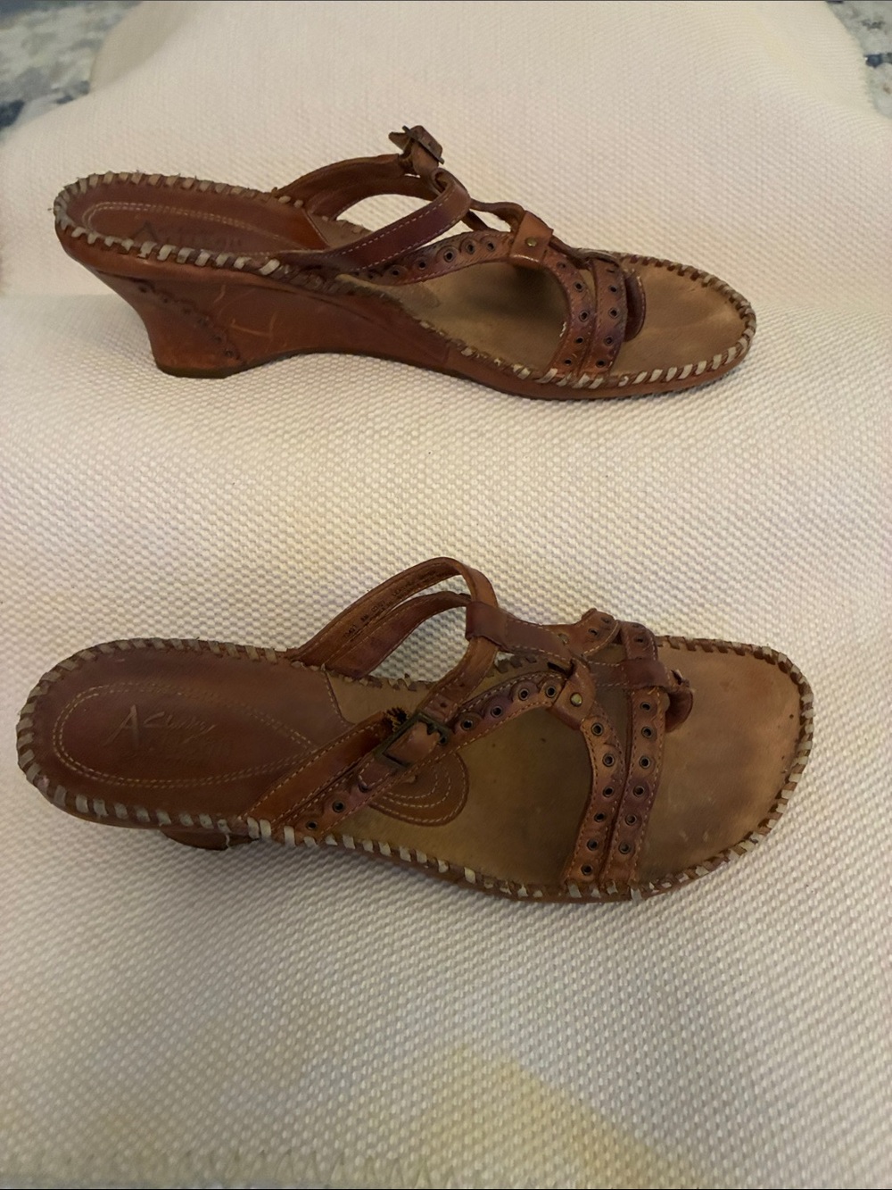 Clark’s Artisan Brown Leather Wedge Sandals -Women's Slip-On crisscross straps